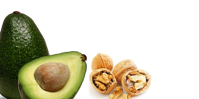 Avocado and walnut salad