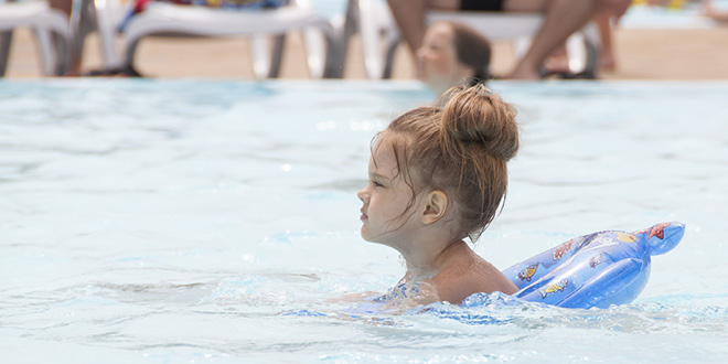 Be safe in the swimming pool