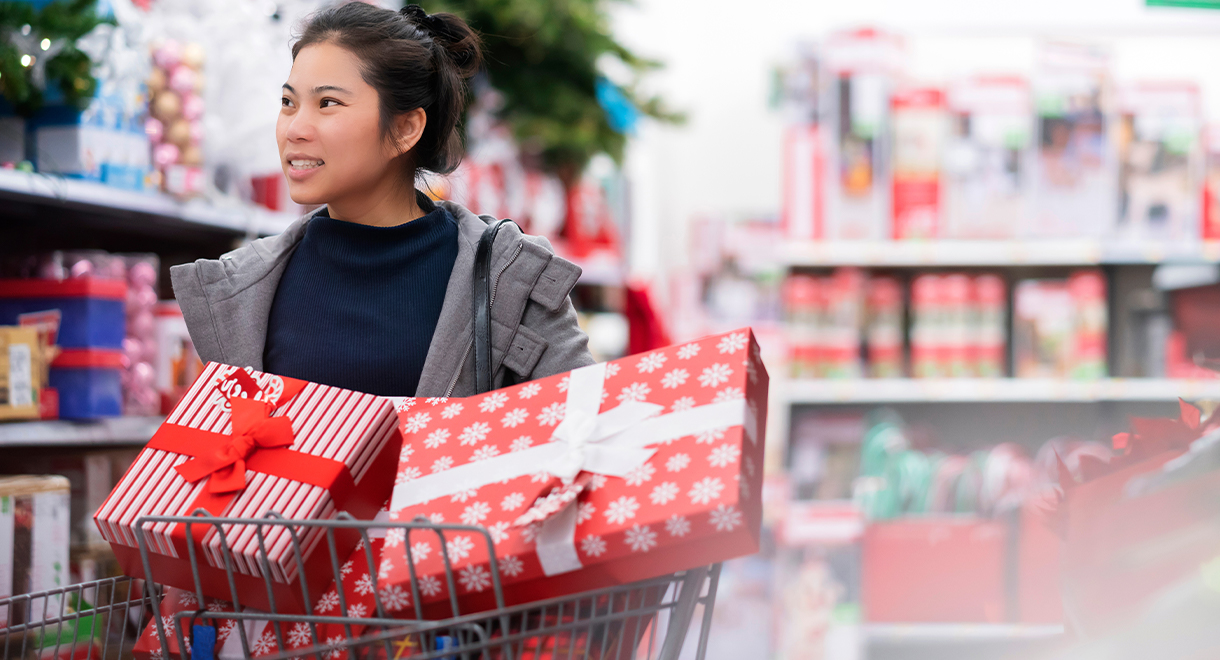 How To Stay Calm Whilst Braving The Shops This Christmas