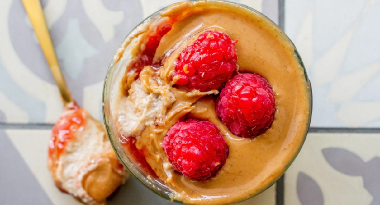 Breakfast Peanut Butter And Jelly Oats